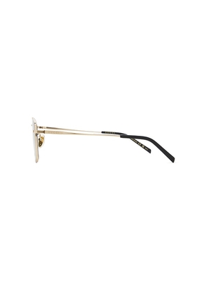 Gucci Rectangular Sunglasses in Metallic Gold.