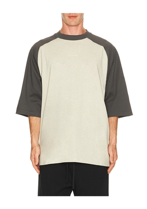 Fear of God ESSENTIALS Signature Baseball Tee in Grey. Size XS. Also in S, M, L, XL/1X, XXL/2X, XXXL/3X.