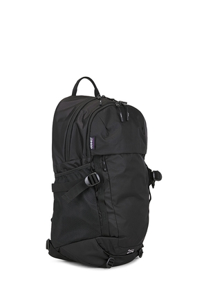 Gramicci Day Pack 25l in Black.