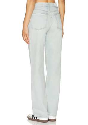 RE/DONE 90s High Rise Loose Jeans in Denim-Light. Size 30. Also in 31.