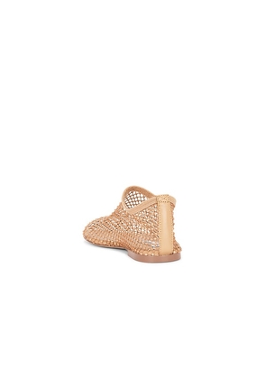 Steve Madden Mino Flat in Tan. Size 6. Also in 6.5, 7, 7.5, 8, 8.5, 9, 9.5, 10.