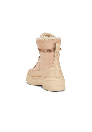 Varley Selva Alpine Ankle Boot in Neutral. Size 6. Also in 9.