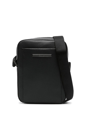 Calvin Klein logo-plaque faux-leather crossbody bag - Black