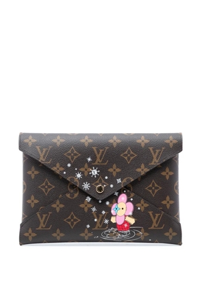 Louis Vuitton Pre-Owned 2023 Monogram Christmas Animation Vivienne Kirigami Pochette GM clutch bag - Brown
