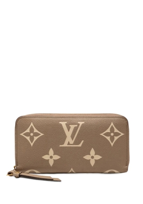 Louis Vuitton Pre-Owned 2021-2026 Bicolor Monogram Empreinte Giant Zippy Wallet long wallets - Brown