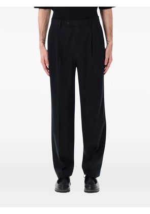 Auralee two-tack pleated trousers - Black
