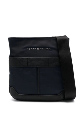 Tommy Hilfiger logo-plaque messenger bag - Blue
