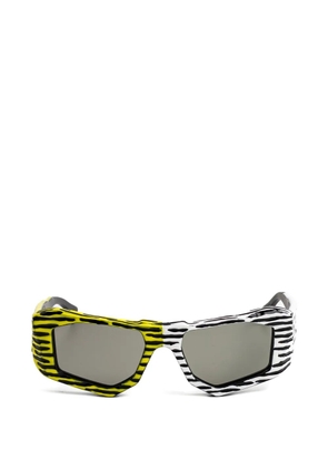 Kuboraum F6 Pop-Grotesque rectangle-frame sunglasses - Black