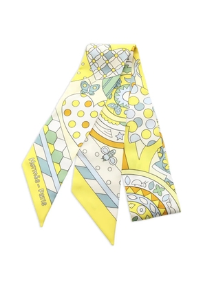 Hermès Pre-Owned 2010s Les Murmures de la Foret patterned scarf - Yellow