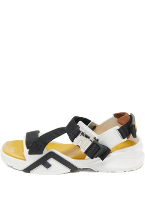Fendi Pre-Owned Flow flat sandals - White
