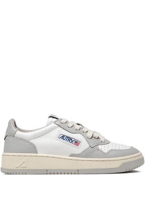 Autry Medalist perforated sneakers - White