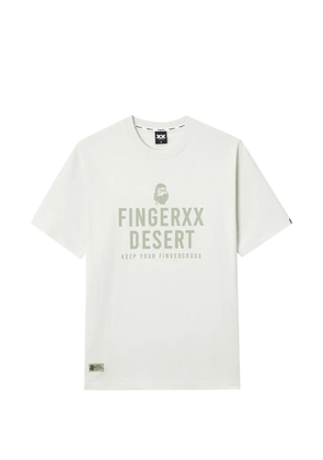 FINGERCROXX logo-print T-shirt - Neutrals
