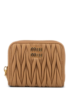 Miu Miu quilted zip wallet - Brown