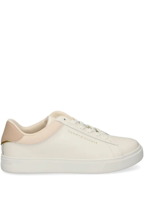 Tommy Hilfiger logo-print sneakers - White
