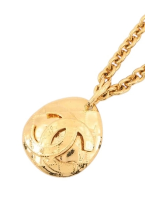 CHANEL Pre-Owned 1994 CC Gold Plated Quilted Pendant Necklace costume necklace