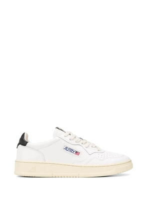 Autry Medalist leather sneakers - White