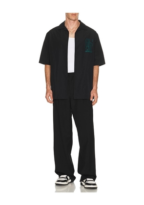 OFF-WHITE Double Arrow Bowling Shirt in Black. Size 46. Also in 50.