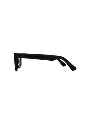 MESSYWEEKEND Dean Sunglasses in Black.