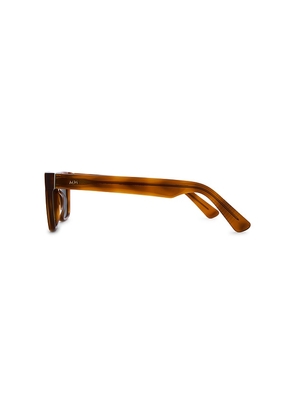 MESSYWEEKEND Dean Sunglasses in Brown.