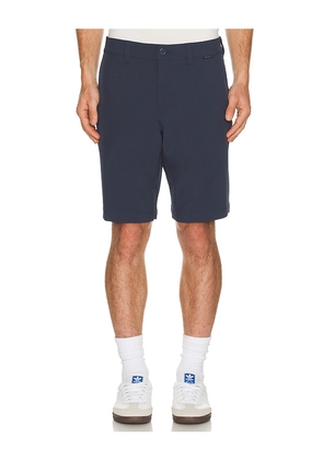 TravisMathew Beck 2.0 Short in Blue. Size 30. Also in 32, 33, 34, 36.