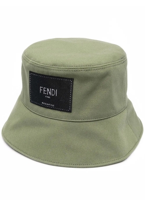 FENDI logo-patch detail bucket hat - Green