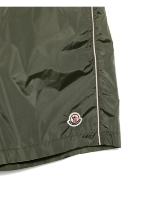 Moncler logo-patch drawstring-waist swim shorts - Green