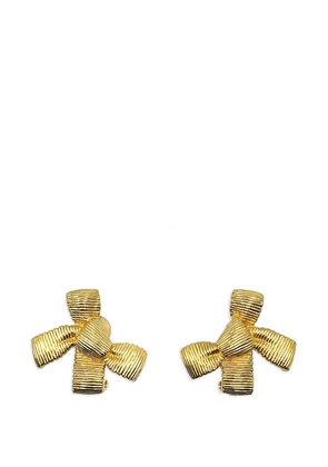 Christian Dior Pre-Owned 1980s textured bow earrings - Gold