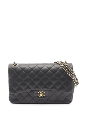 CHANEL Pre-Owned 2011 Maxi Classic Lambskin Double Flap shoulder bag - Black