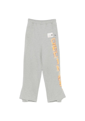 Maison MIHARA YASUHIRO logo-patch graphic-print track pants - Grey