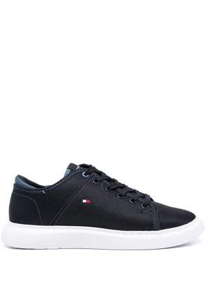 Tommy Hilfiger embroidered logo mesh low-top sneakers - Blue