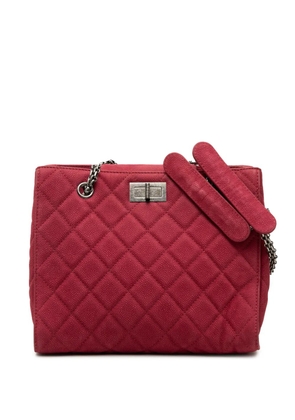 CHANEL Pre-Owned 2012-2013 Quilted Caviar Reissue 2.55 tote bag - Red