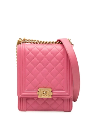 CHANEL Pre-Owned 2018-2019 Quilted Lambskin North South Boy Flap crossbody bag - Pink