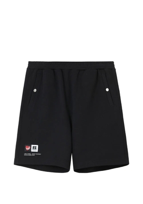 izzue logo patch pocket shorts - Black