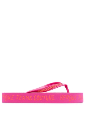 Versace Jeans Couture Couture-print flatform flip flops - Pink