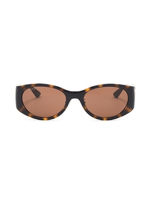 Gucci Hailey Round Sunglasses in Havana & Brown - Chocolate. Size all.