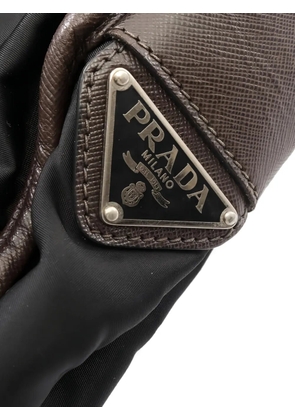 Prada Pre-Owned 2000s Saffiano leather messenger bag - Black