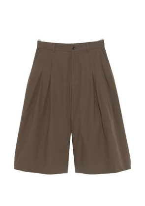 Amomento pleated-detail tailored shorts - Brown
