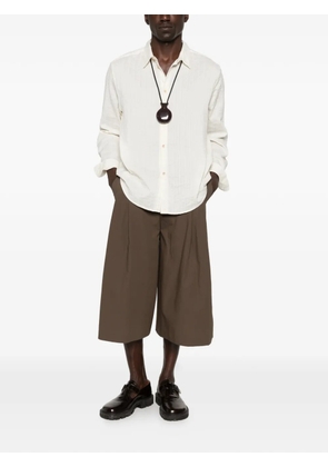 Amomento pleated-detail tailored shorts - Brown