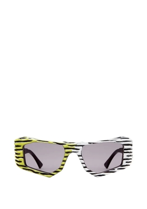 Kuboraum Mark F6 geometric-frame textured sunglasses - Black