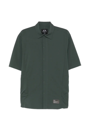 Oakley short-sleeve logo-patch shirt - Green
