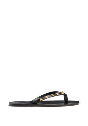 Valentino Garavani Rockstud kidskin flip-flops - Black