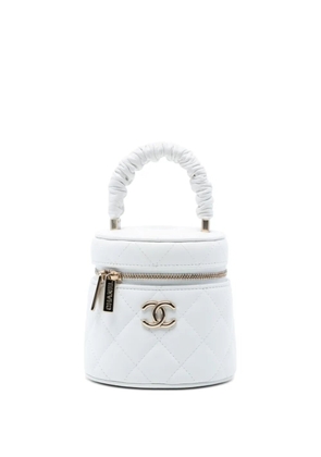 CHANEL Pre-Owned 2021 Mini Quilted Lambskin Ruched Handle Case vanity bag - White