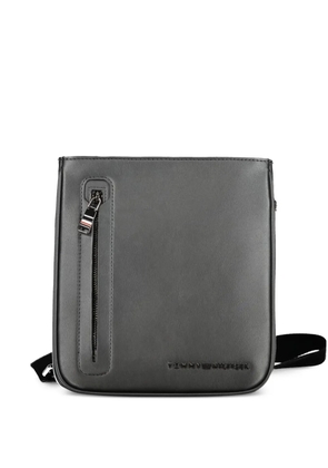 Tommy Hilfiger logo-debossed shoulder bag - Black