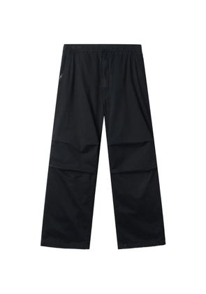 izzue black trousers