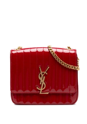 Saint Laurent Pre-Owned 2018 Large Quilted Patent Monogram Vicky Chain Bag crossbody bag - Red