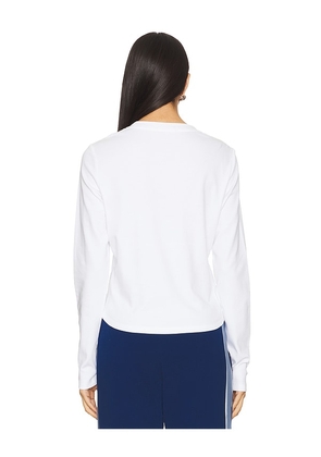 Terez x REVOLVE Atlanta Braves Long Sleeve Baby Tee in White. Size S. Also in XXS, XS, M, L, XL.