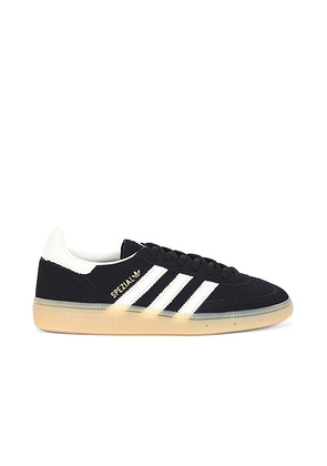 Adidas Originals Handball Spezial Sneaker in Core Black  Off White  & Gum 3 - Black. Size 6 (also in 10, 11, 6.5, 7, 8, 8.5, 9, 9.5).