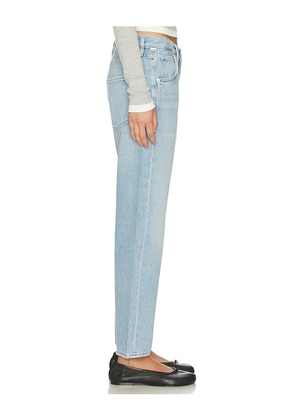 Citizens of Humanity Winslow Boyfriend Jeans in Blue. Size 23. Also in 24, 25, 26, 27, 28, 29, 30, 31, 32, 33, 34.