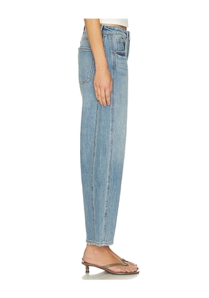 Good American Vintage Barrel Ankle Jeans in Blue. Size 00. Also in 0, 2, 4, 6, 8, 10, 12, 16, 18, 20.