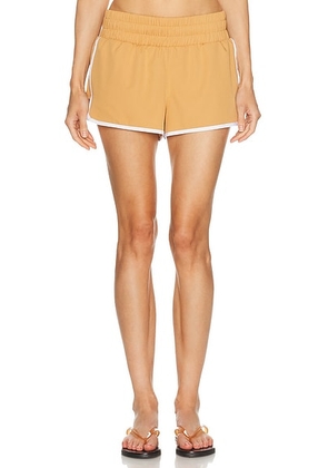 Varley Arlington Running 2 Short in Apple Cinnamon - Tan. Size L (also in XS, S, M).